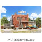 39813 - H0 Factory with annexe