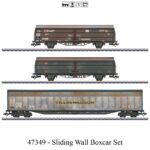47349-Sliding Wall Boxcar Set